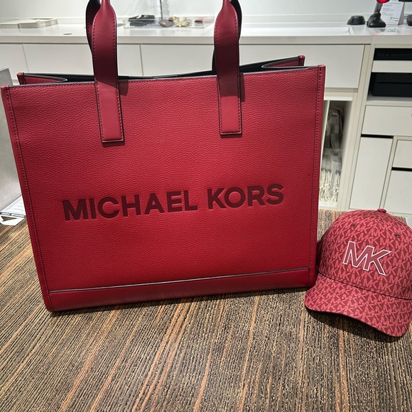 Cooper Logo Embossed Pebbled Leather Tote Bag cherry new with tag